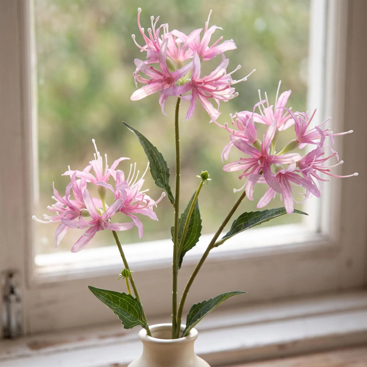 Lara the Artificial Spider Lily Stems